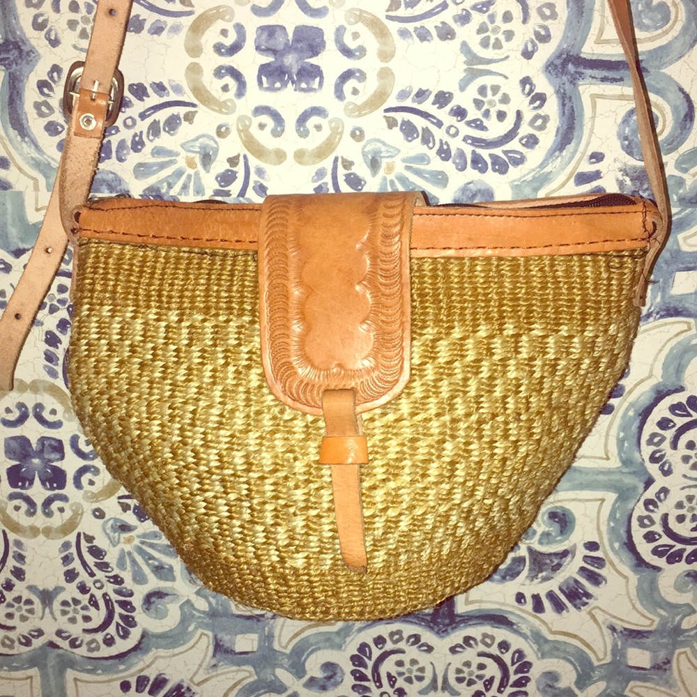 Handmade Leather and Sisal shoulder bag